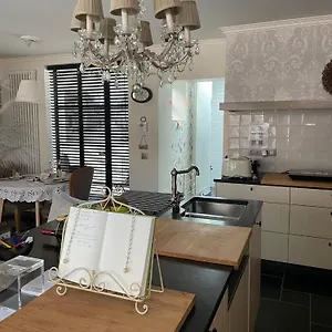 Guestsuite Lady Anna Guest house Bruges